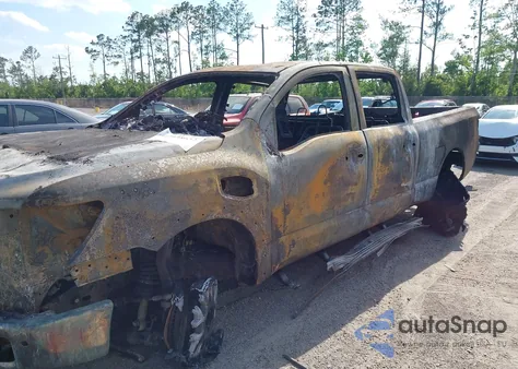 2017 Nissan Titan Xd Sl Diesel z USA, uszkodzony, nr VIN 1N6BA1F48HN541119